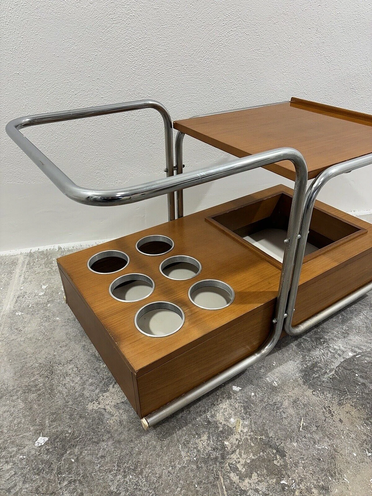 Bauhaus style wood and chromed steel bar cart, 1960s 2