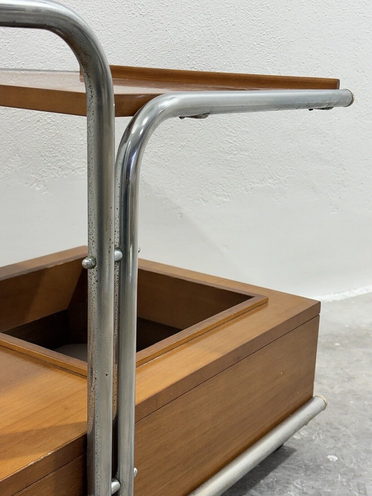 Bauhaus style wood and chromed steel bar cart, 1960s 5