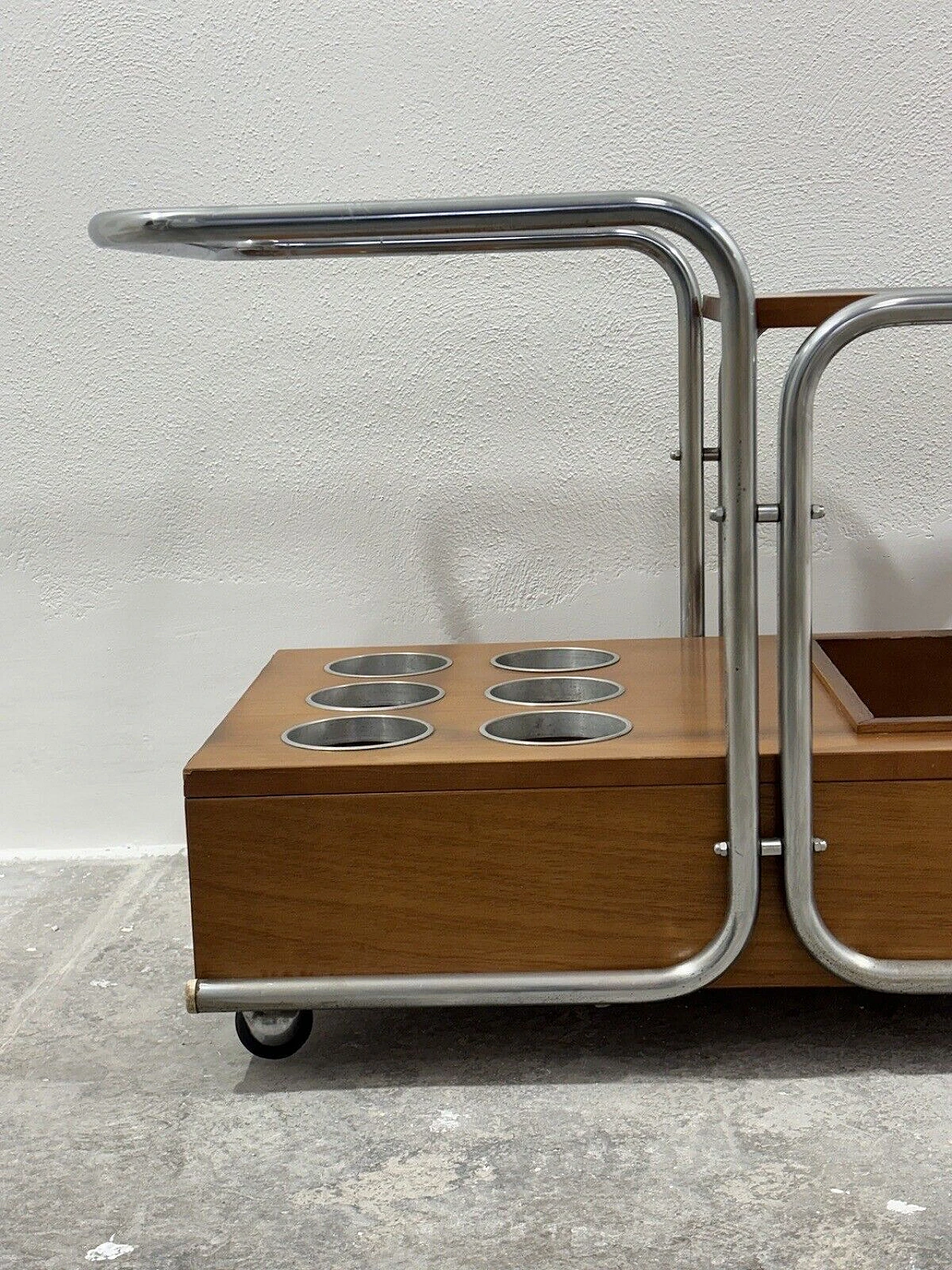 Bauhaus style wood and chromed steel bar cart, 1960s 6