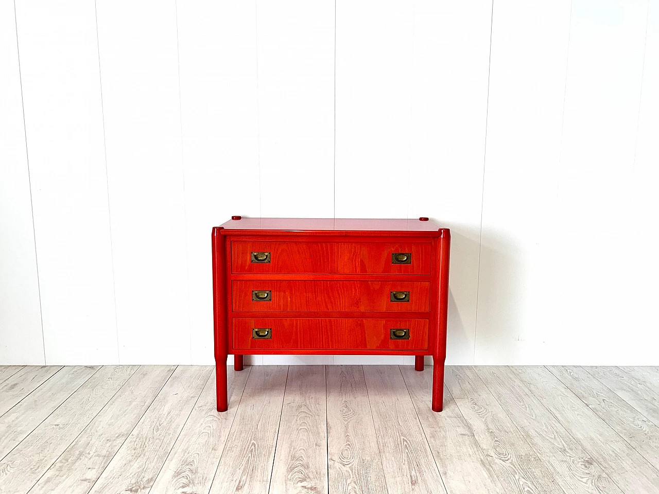 Red wood Carimate chest of drawers by Vico Magistretti, 1960s 2