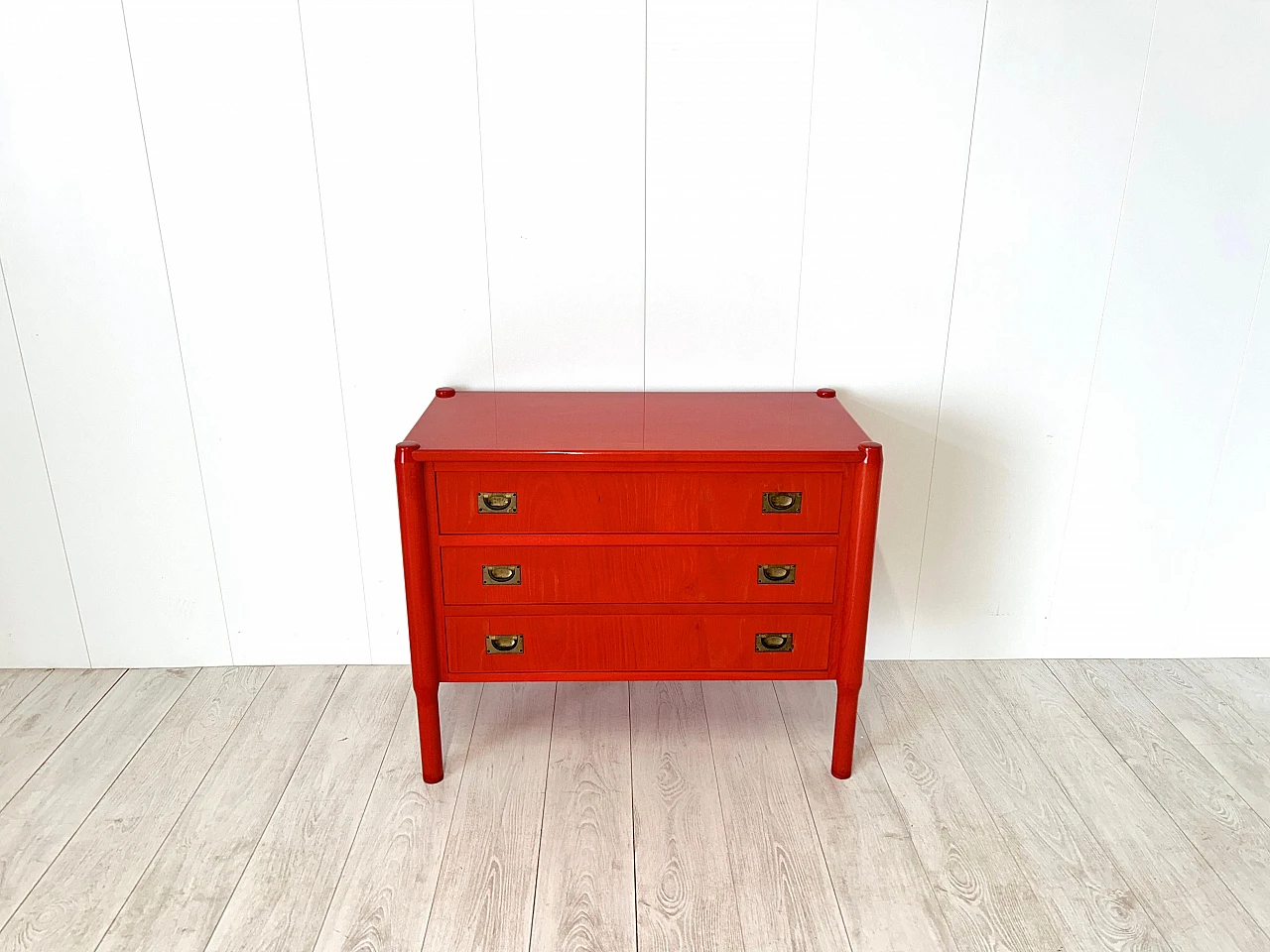 Red wood Carimate chest of drawers by Vico Magistretti, 1960s 3