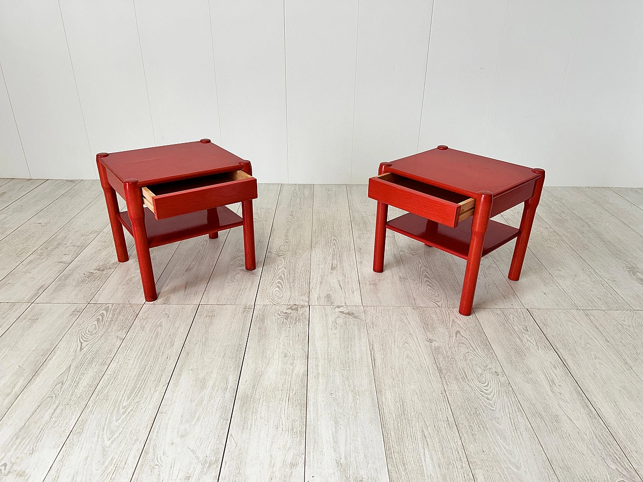 Pair of Carimate bedside tables by Vico Magistretti, 1960s 4