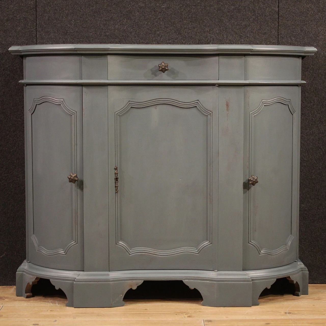 Sideboard in laquered & carved wood with three doors and a drawer 2