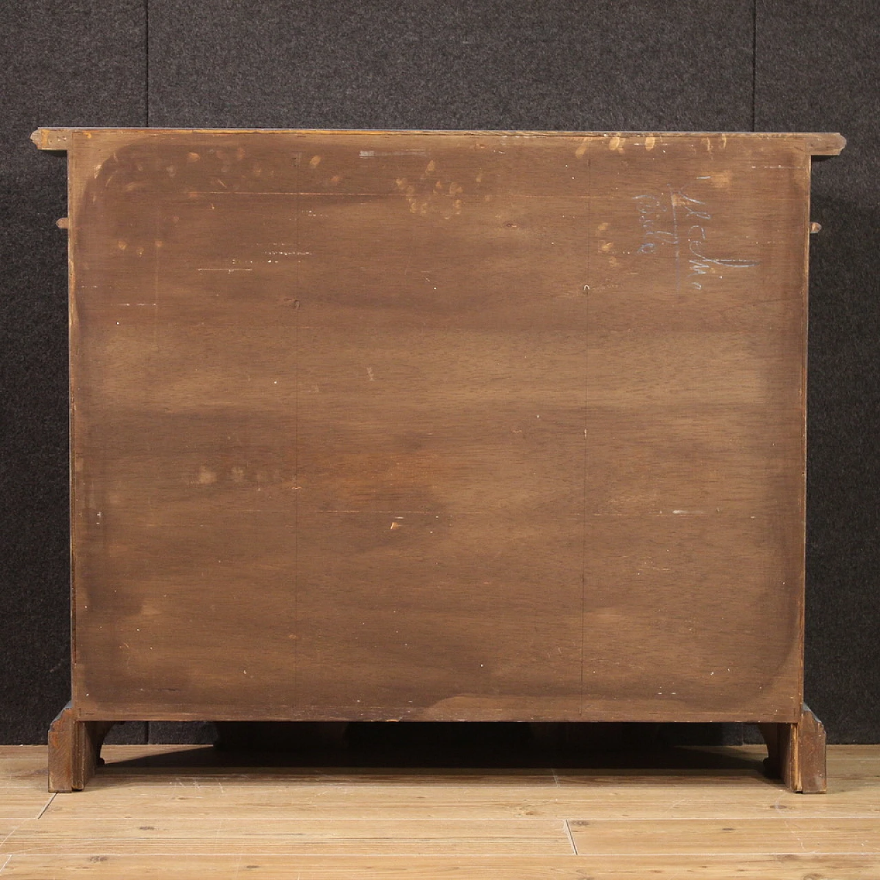 Sideboard in laquered & carved wood with three doors and a drawer 6