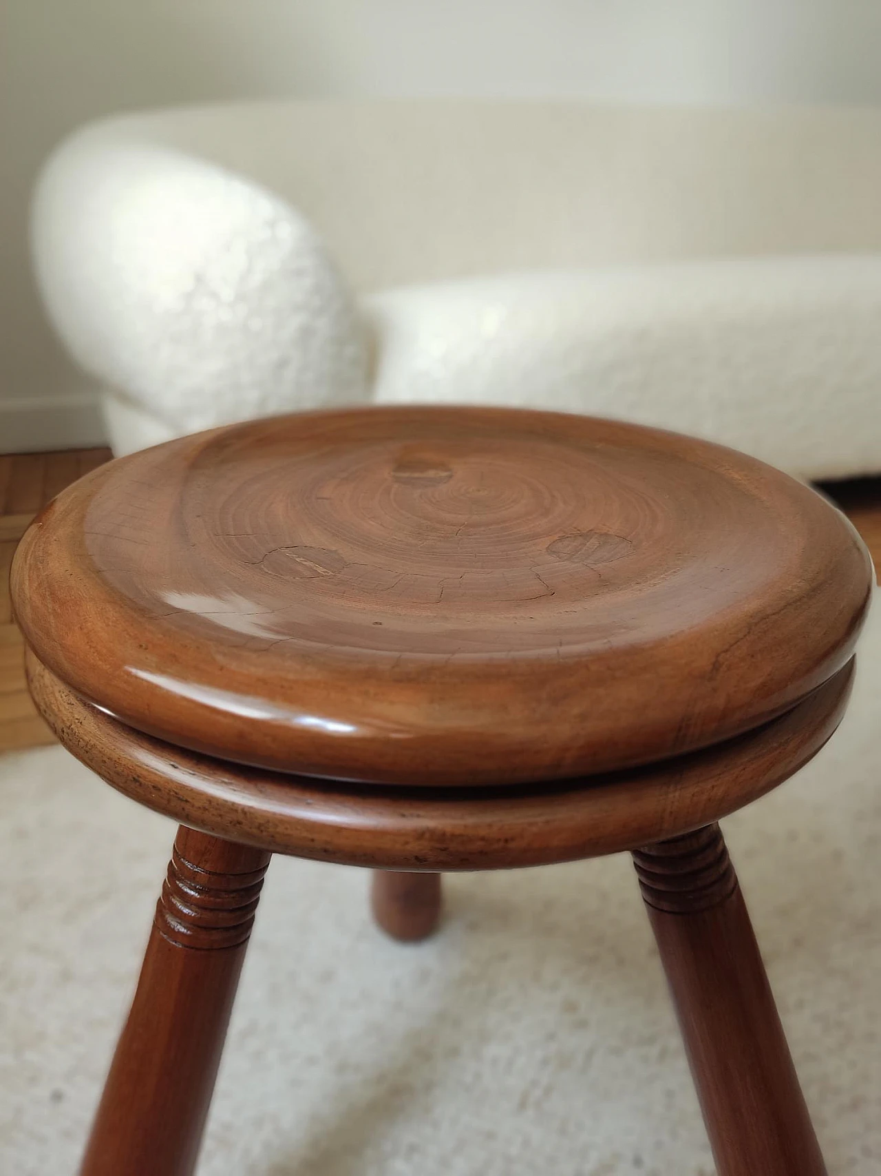 Pair of wooden tripod stools in the style of Charlotte Perriand, 1970s 2