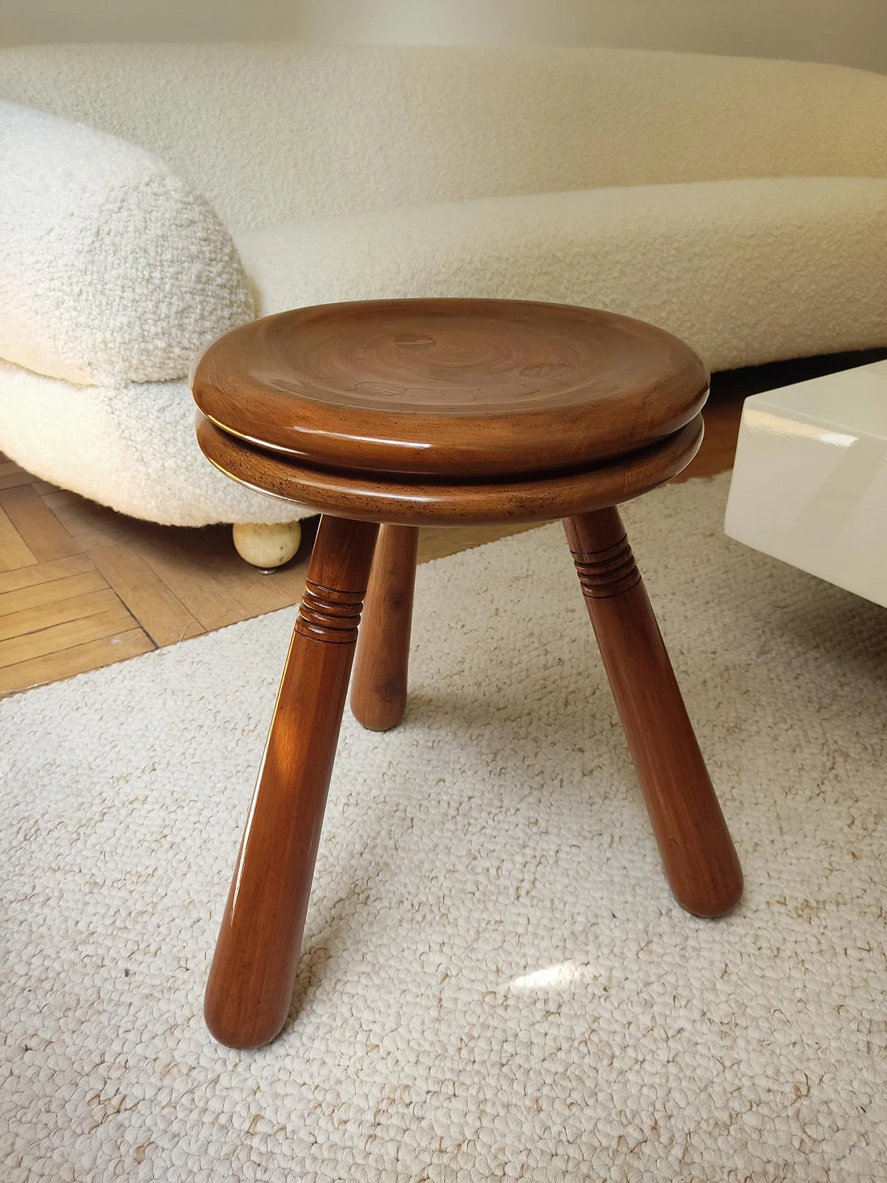 Pair of wooden tripod stools in the style of Charlotte Perriand, 1970s 6