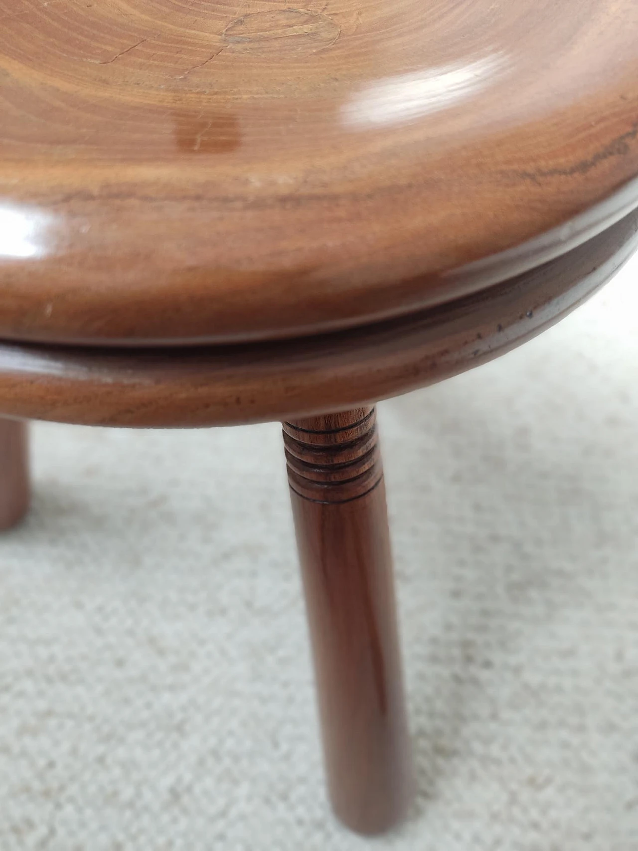 Pair of wooden tripod stools in the style of Charlotte Perriand, 1970s 13