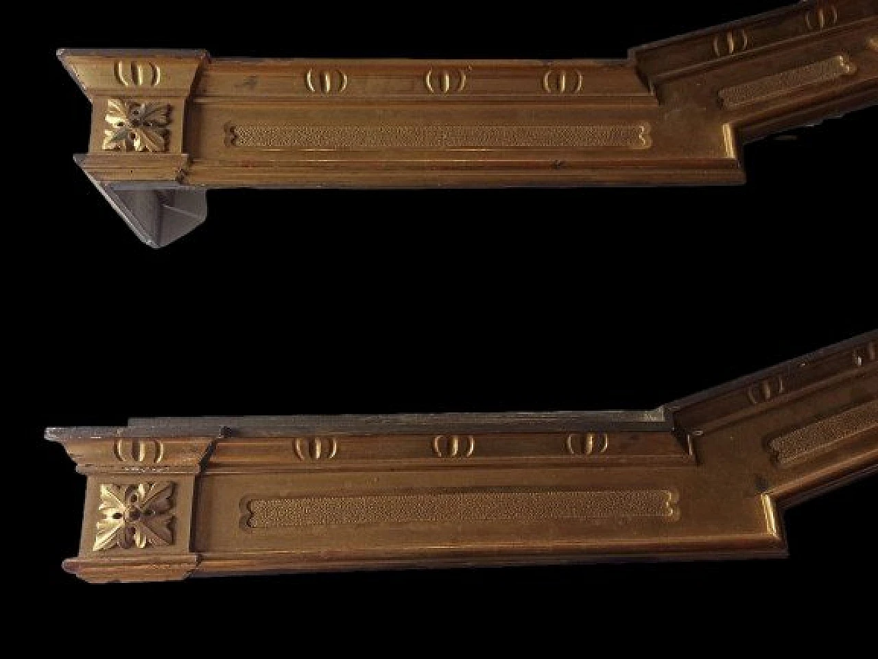 Pair of Lombard gilded wood pelmets, second half of the 19th century 3