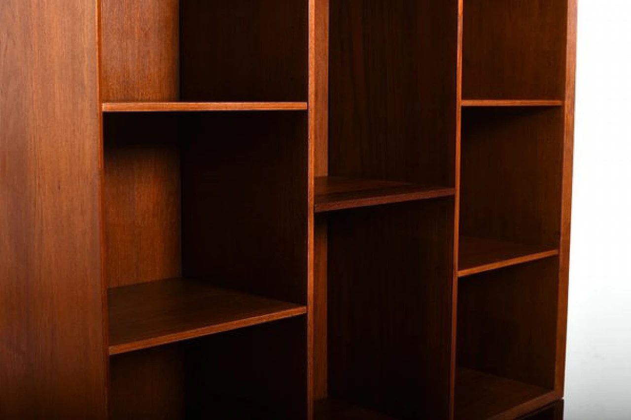 Bookcase by Hvidt and Mølgaard-Nielsen for Søborg Møbelfabrik, 1950s 8