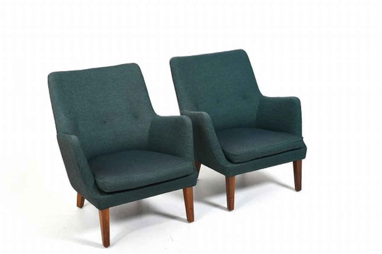 Pair of AV-53 armchairs by Arne Vodder for Ivan Schlechter, 1950s 3