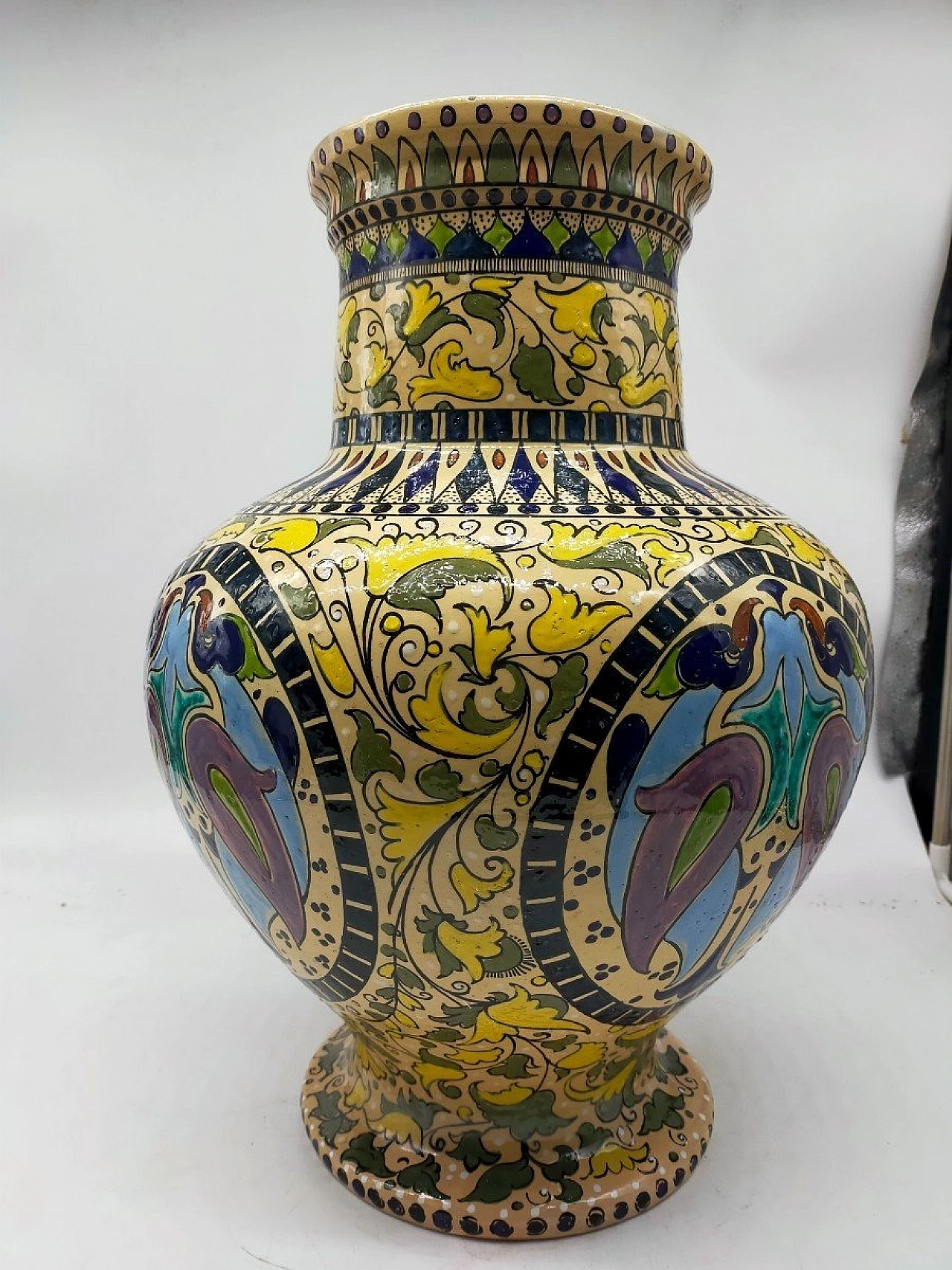 Vaso in ceramica policroma di Molaroni Pesaro, inizio '900 6