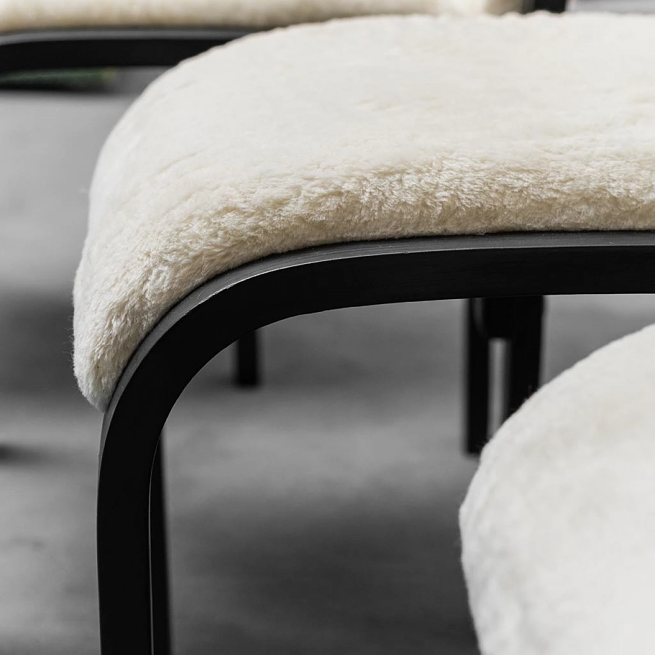 4 Chairs in wood and white long pile velvet, 1970s 9