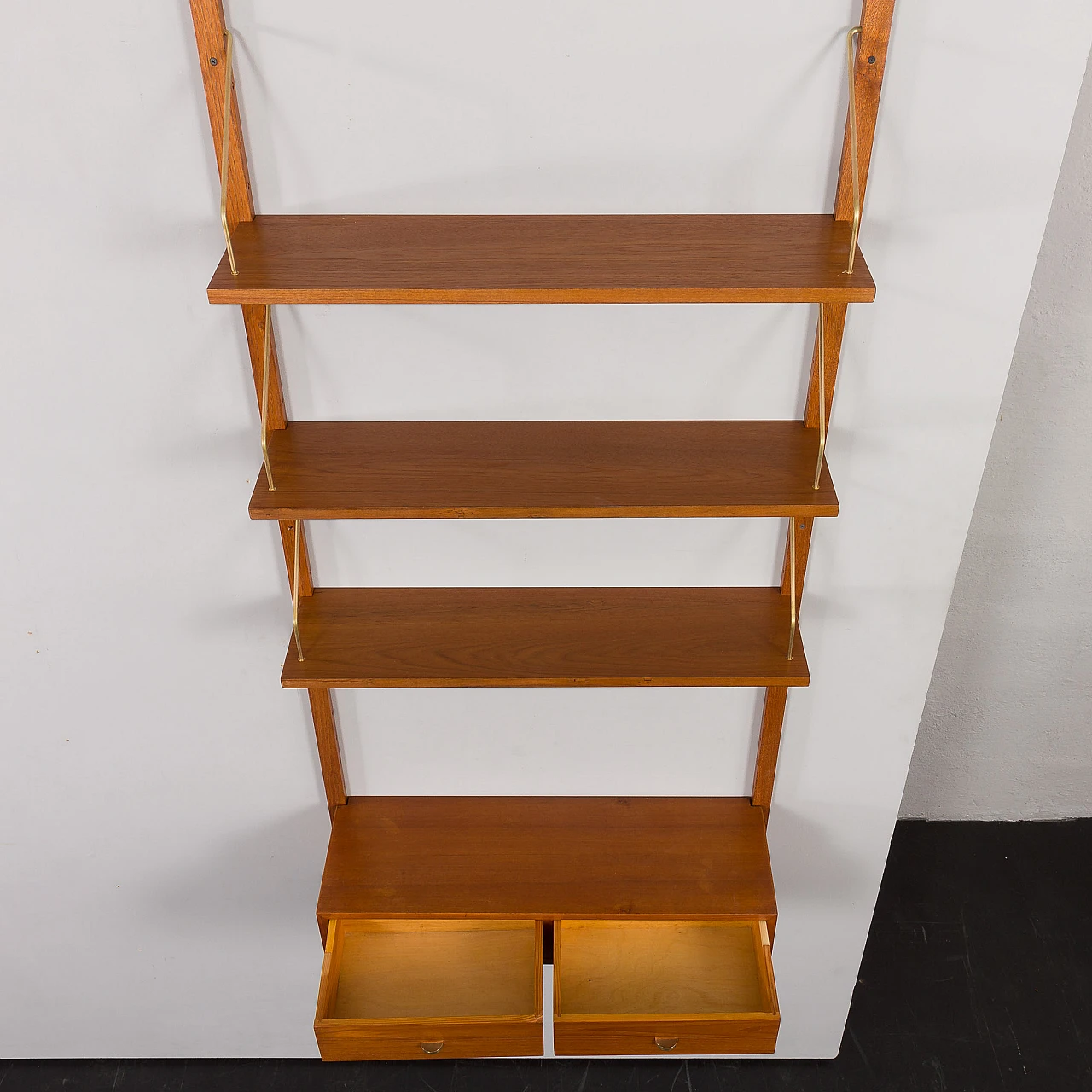 Hanging bookcase with console in the style of P. Cadovius, 1960s 4