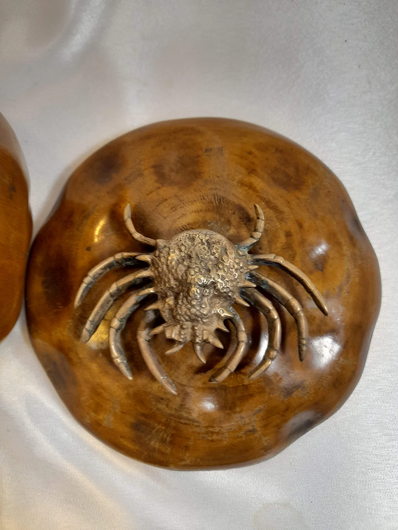 Cherry wood box with bronze crab attributed to Aldo Tura, 1930s 8