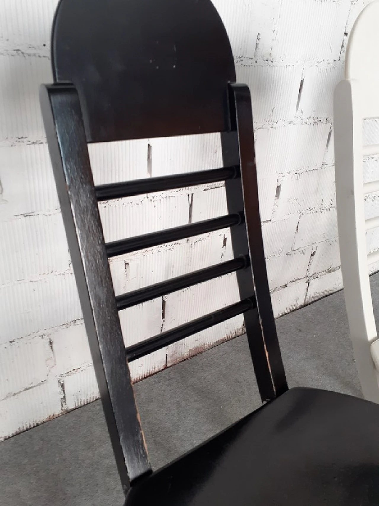 3 Black & white wooden folding chairs, 1980s 7