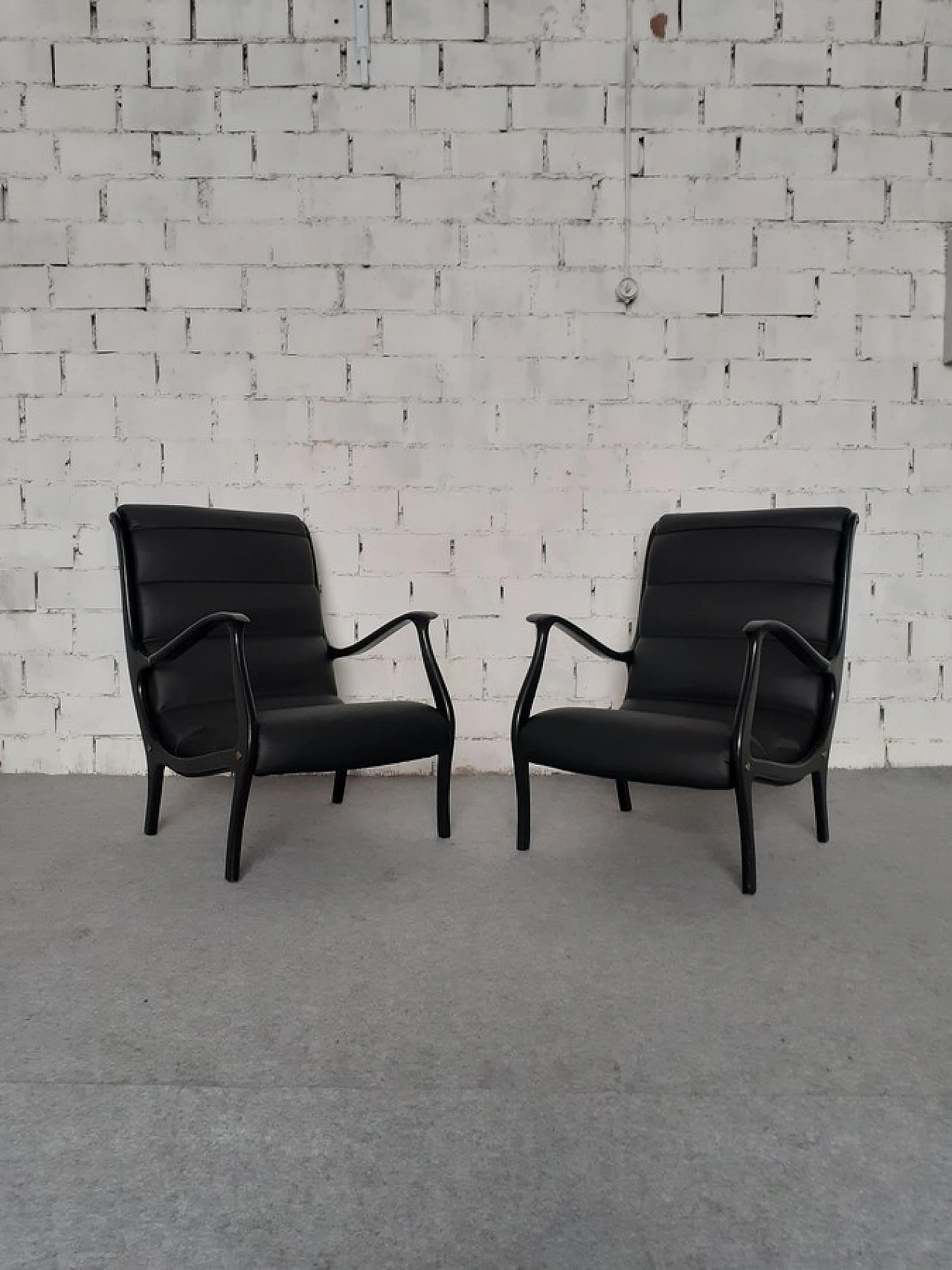 Pair of wooden & leatherette armchairs by E. Longhi for Elam, 1950s 2