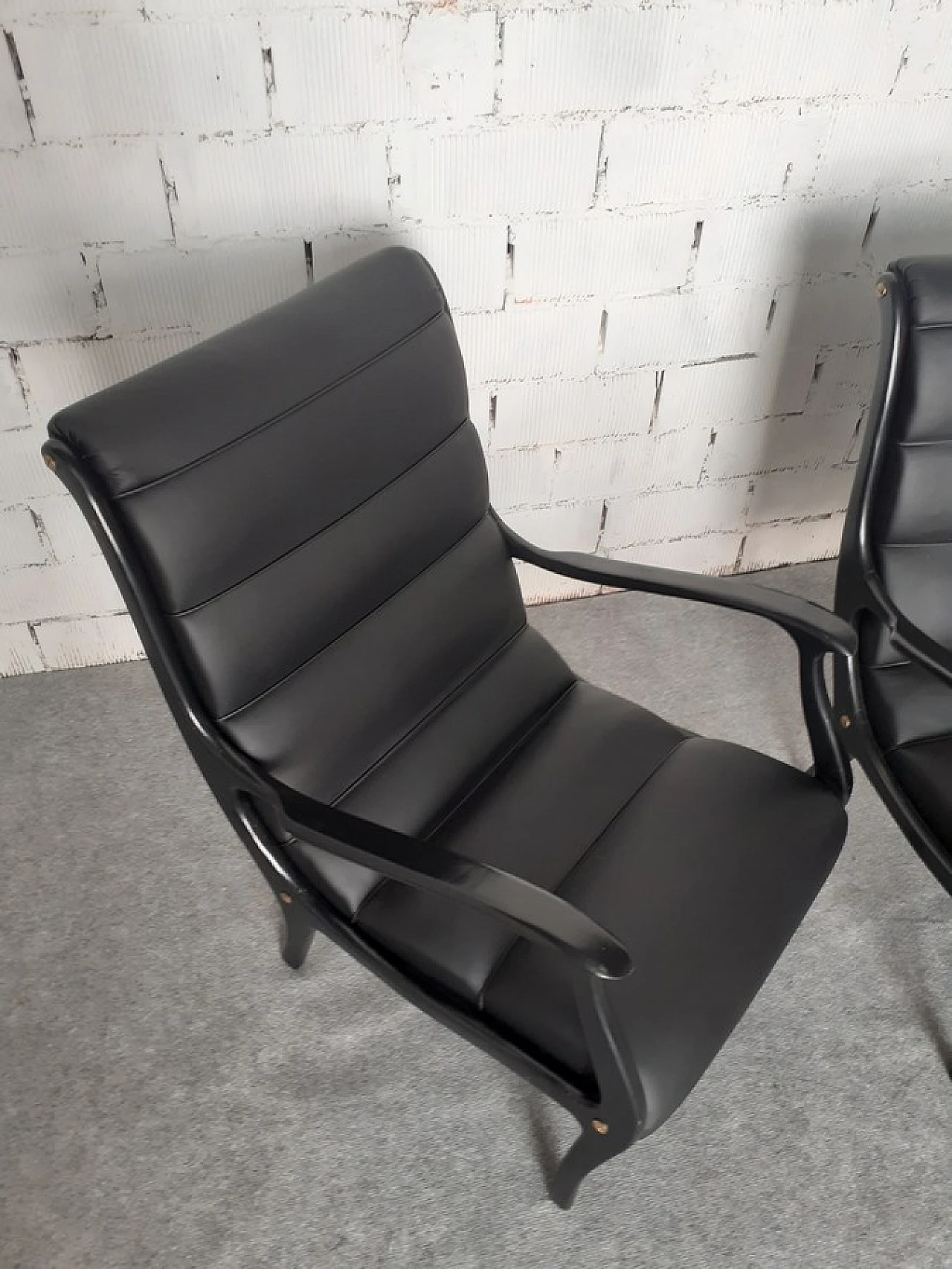 Pair of wooden & leatherette armchairs by E. Longhi for Elam, 1950s 6