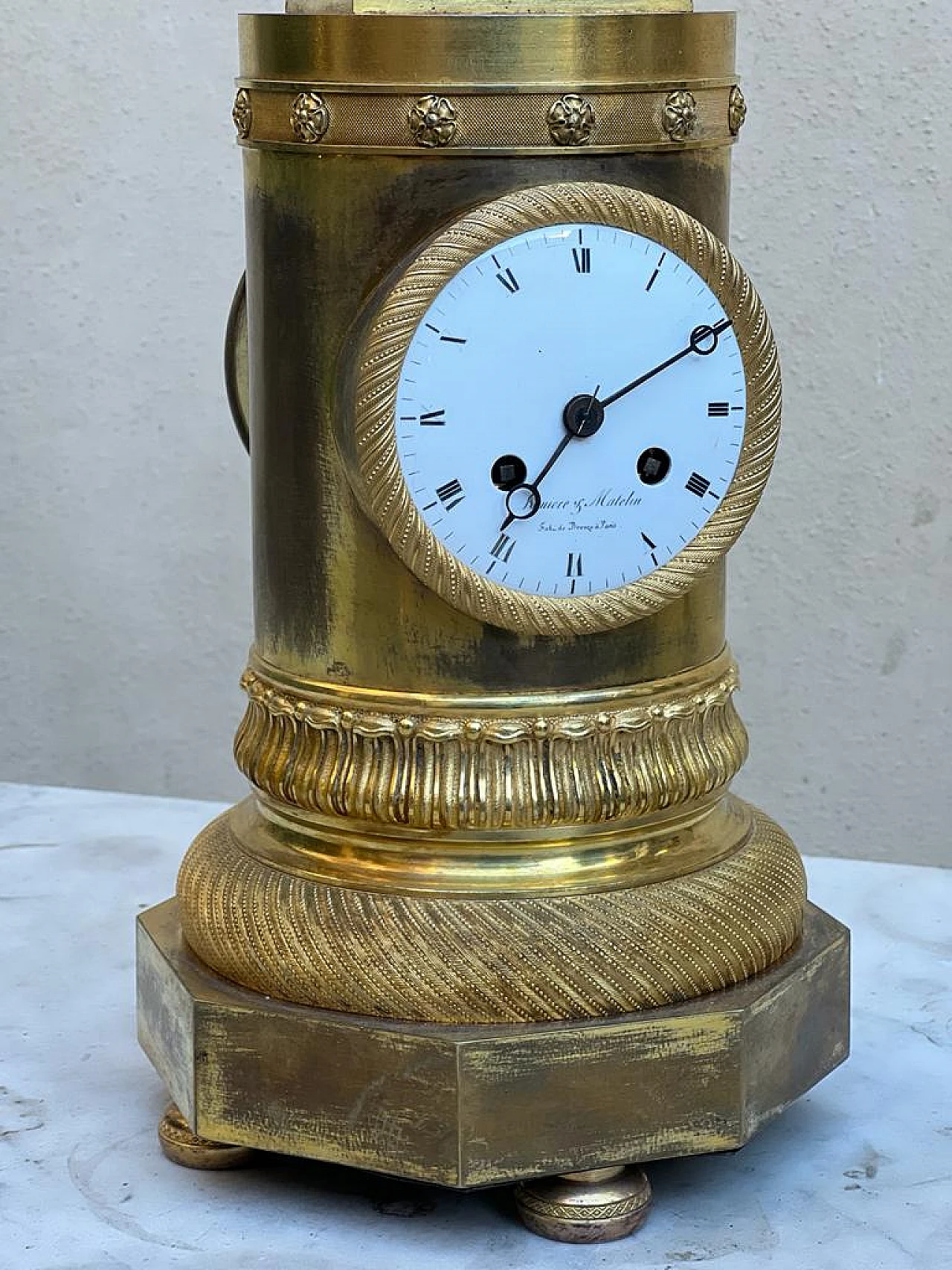 Clock in gilt bronze and bronze bust, 19th century 10