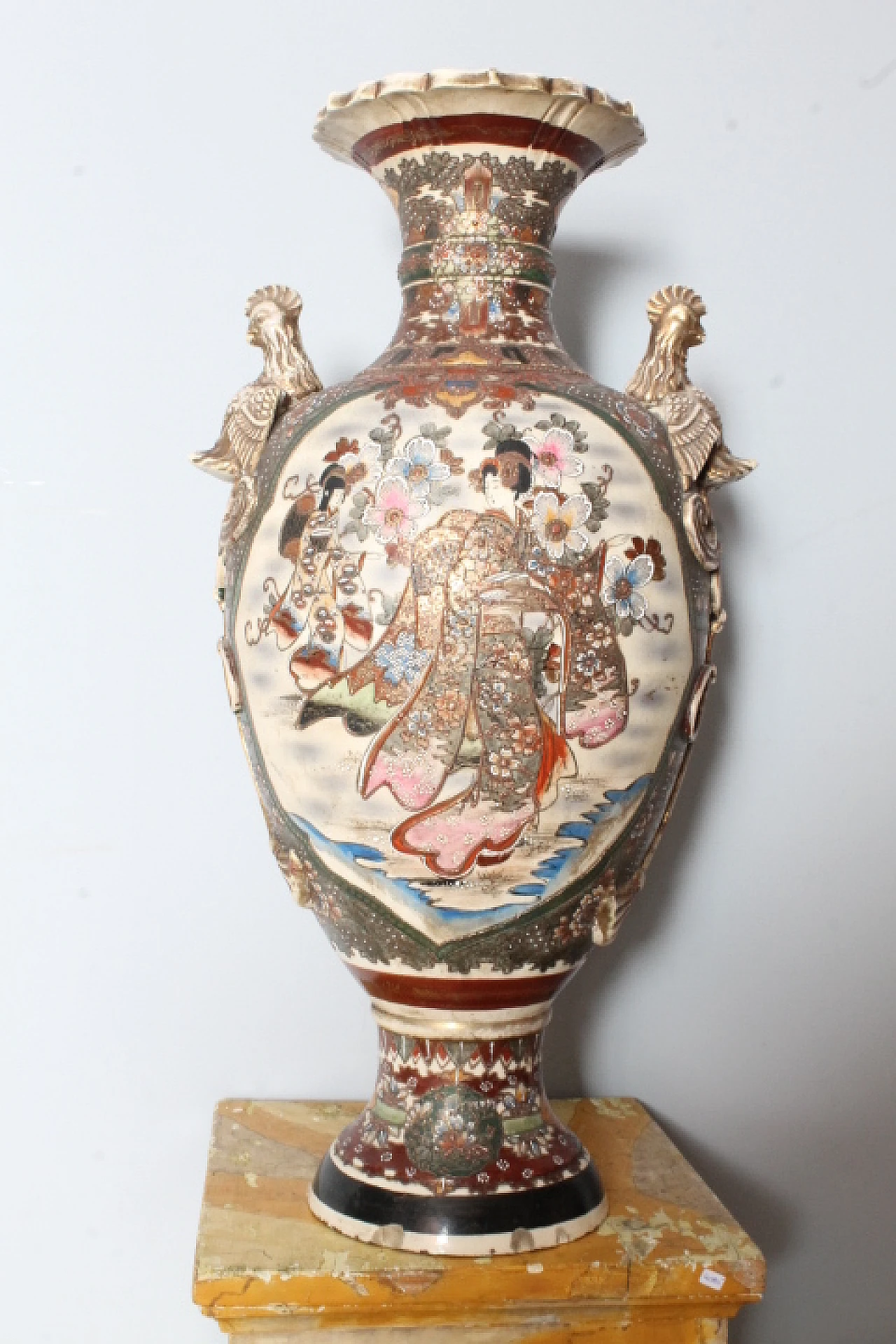 Japanese ceramic Satsuma vase, Meiji era, 19th century 2