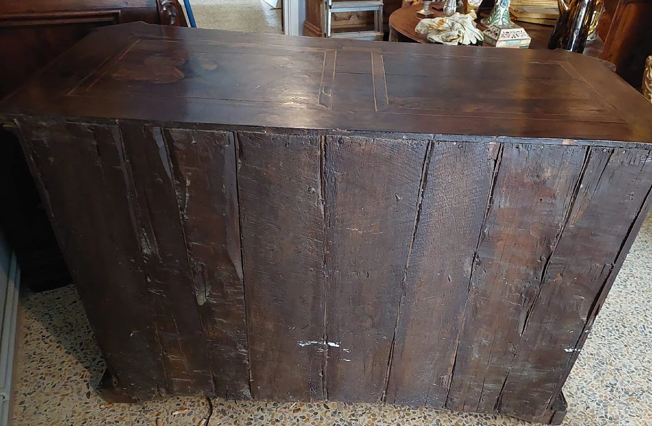 Tuscan paneled and solid walnut commode, 17th century 3