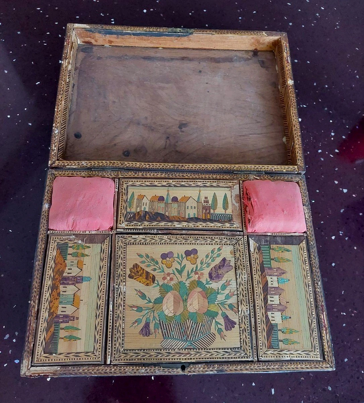 Straw box with inlays, first half of the 19th century 3