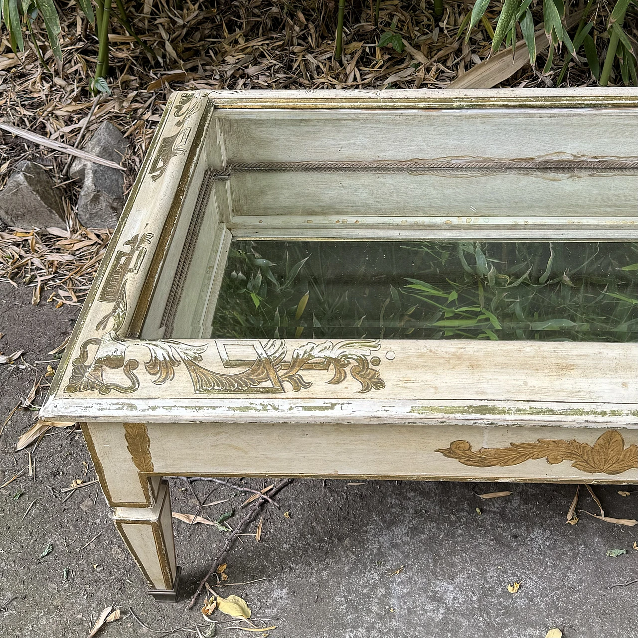 Ivory lacquered wooden coffee table with display stand, early 20th century 7