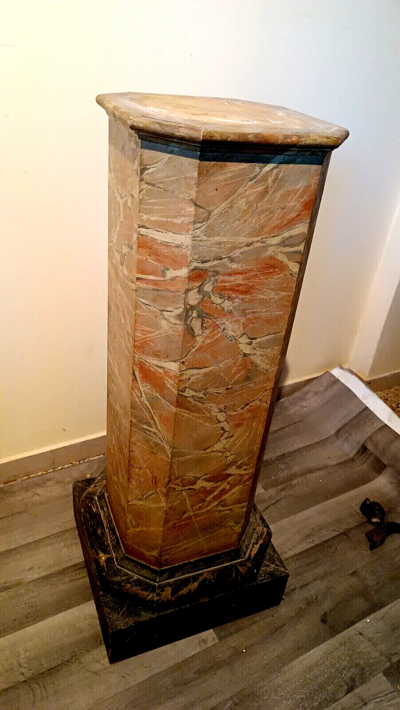 Empire marbled wood column, early 19th century 7