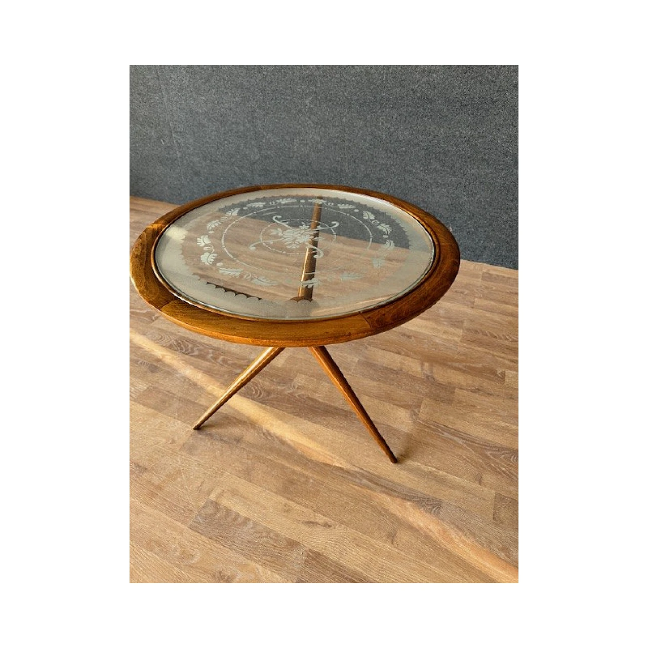 Round blond beech and decorated glass coffee table, 1950s 8