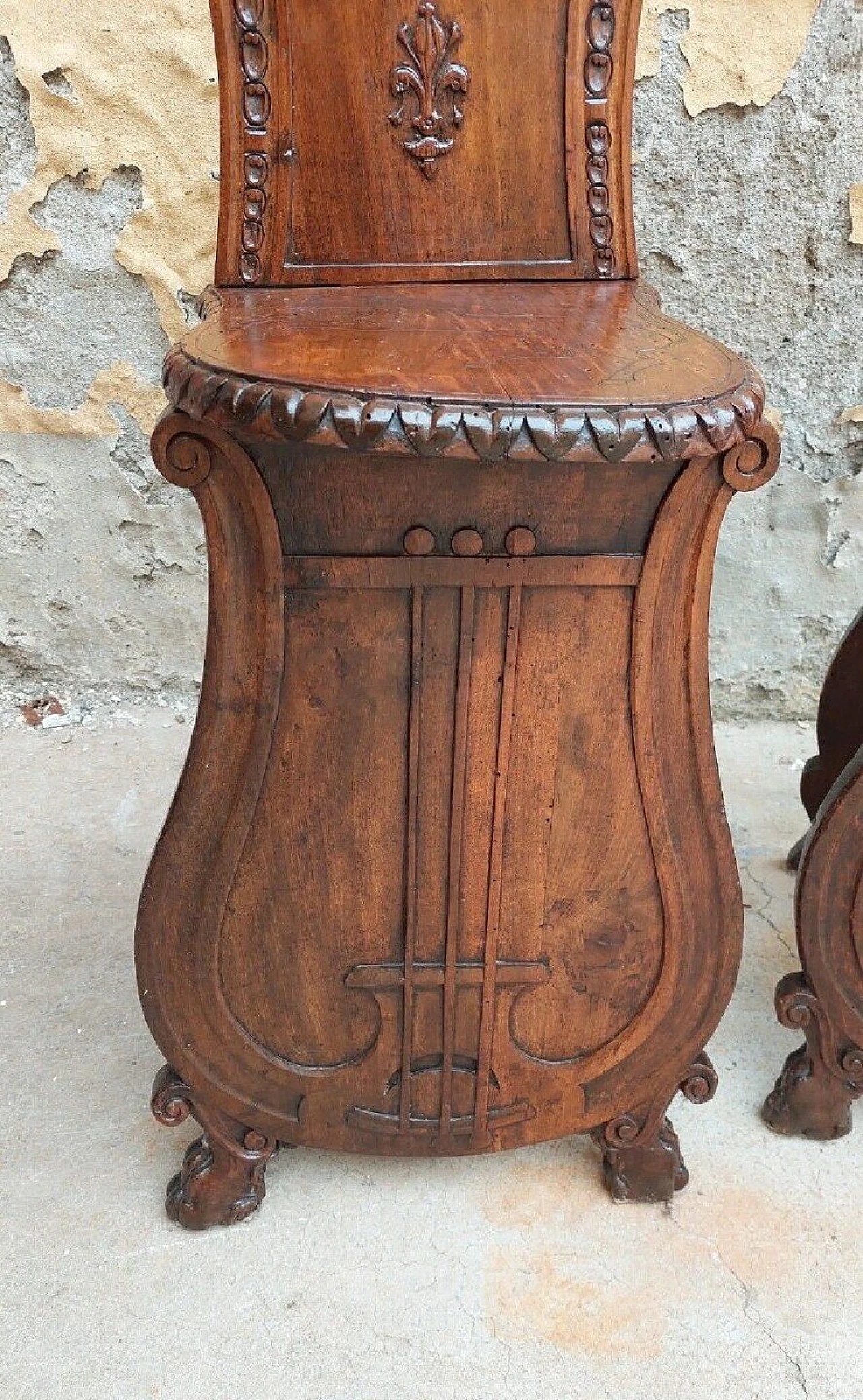 Pair of carved wood chairs with poets and lyre, late 19th century 9