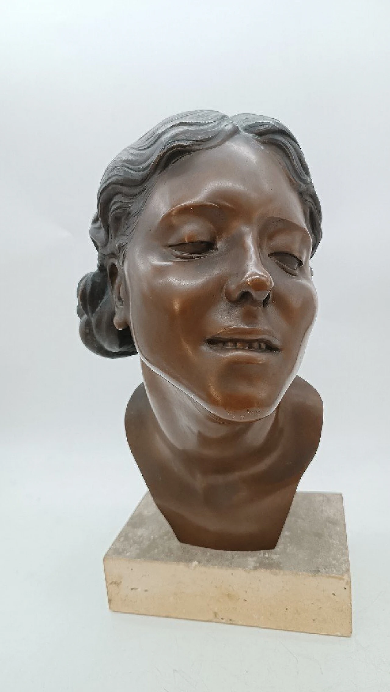 Attilio Torresini, female bust, bronze sculpture, 1920s 3