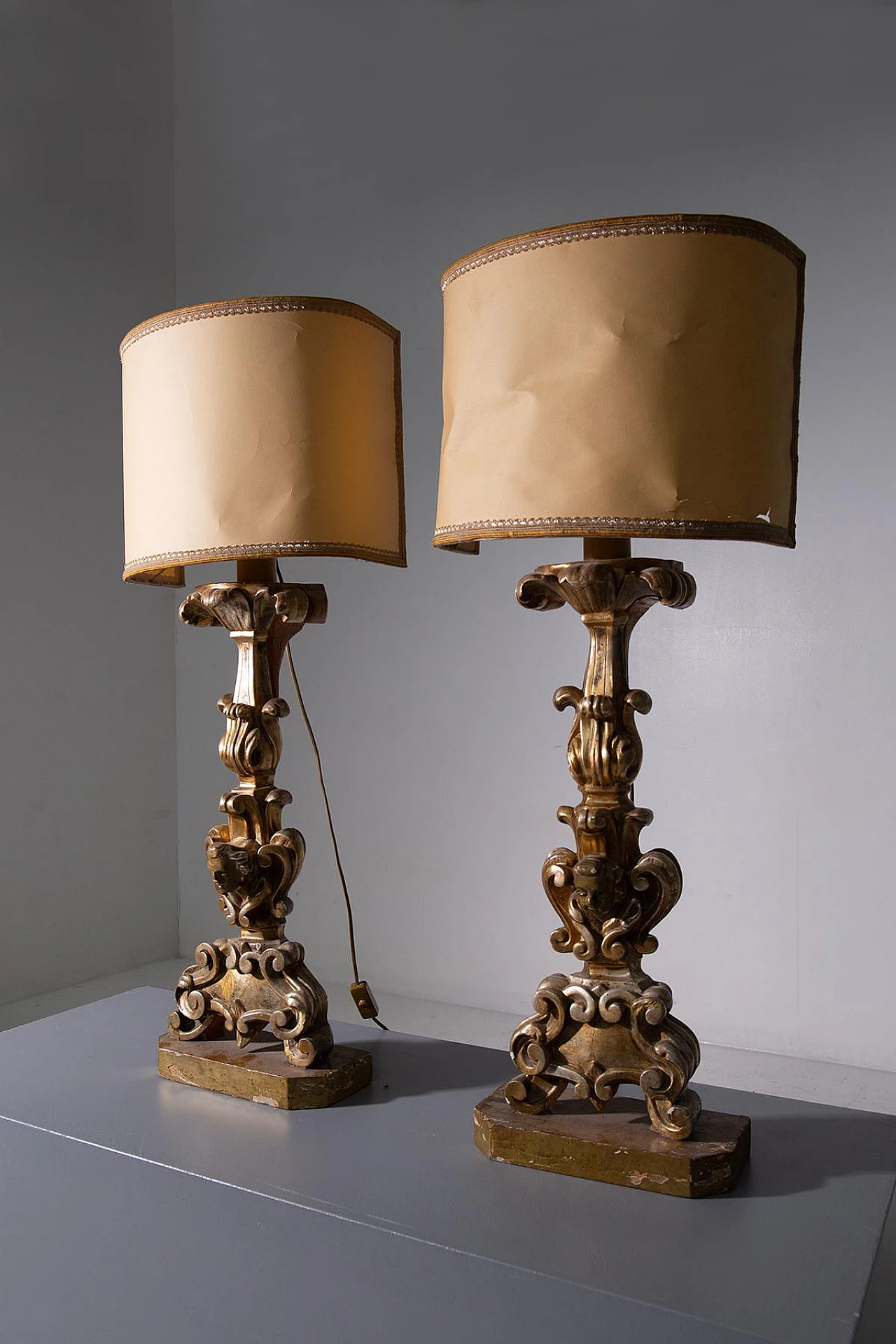 Pair of gilded wooden lamps by Pietro Cipriani, 19th century 3