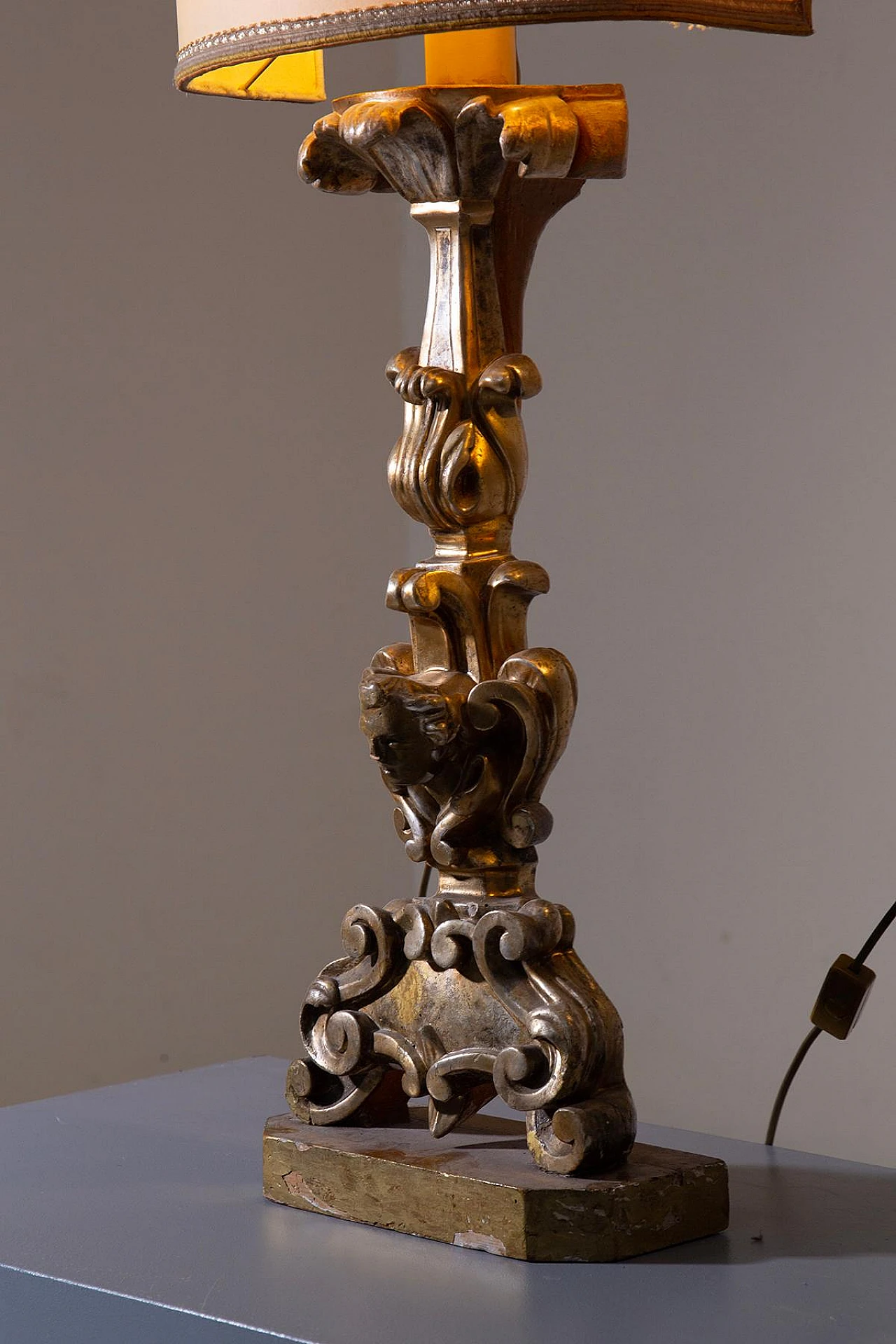 Coppia di lampade in legno dorate di Pietro Cipriani, '800 4