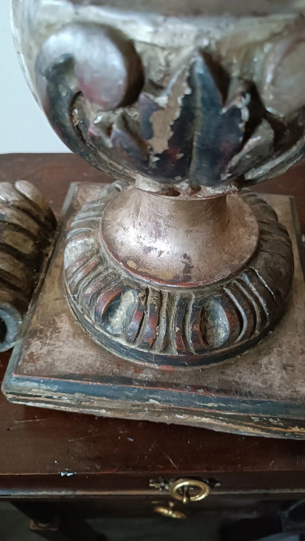 Pair of silver wood palm holder candlesticks, 18th century 9