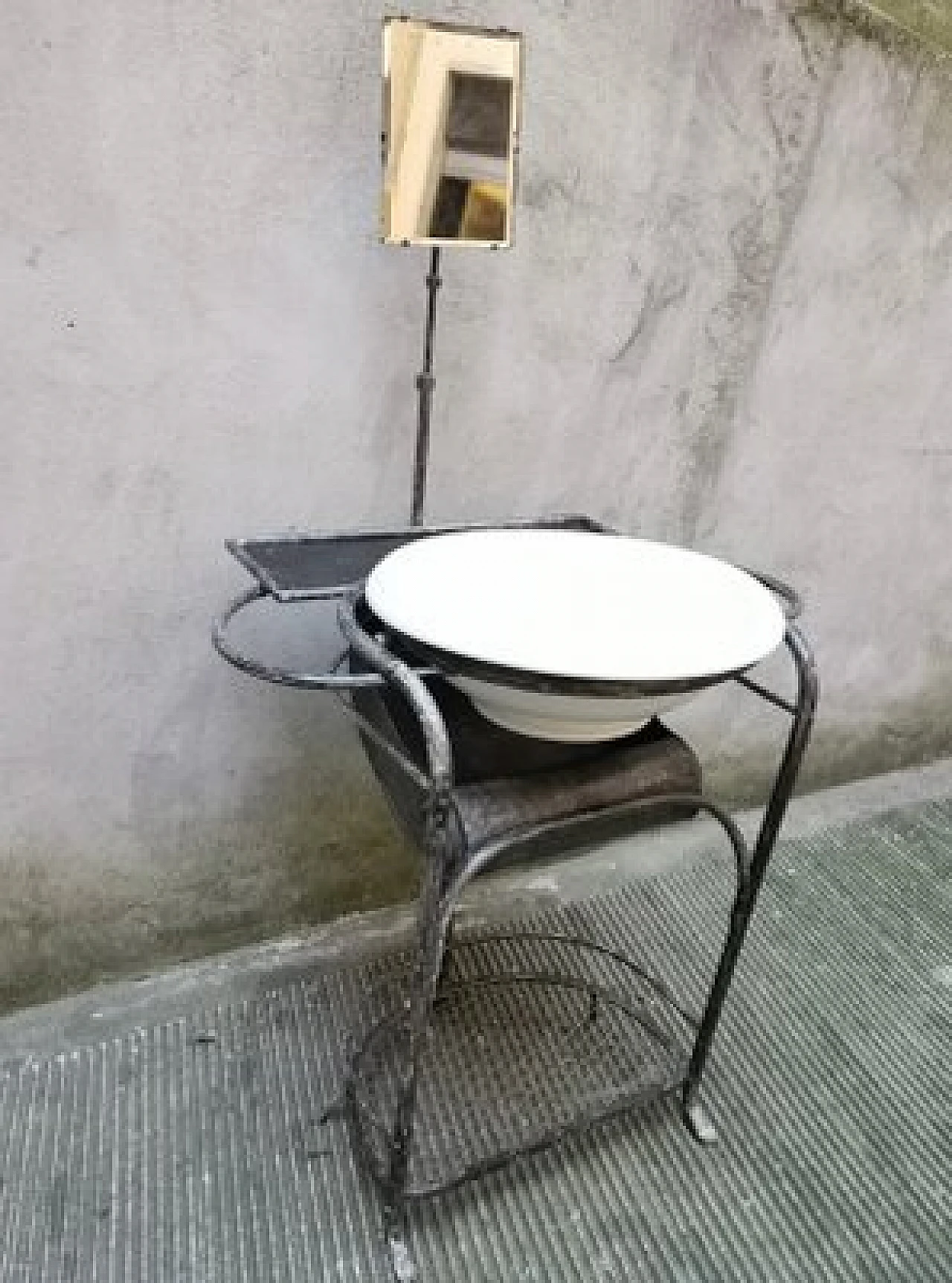 Iron vanity table with mirror and bowl, 1930s 4