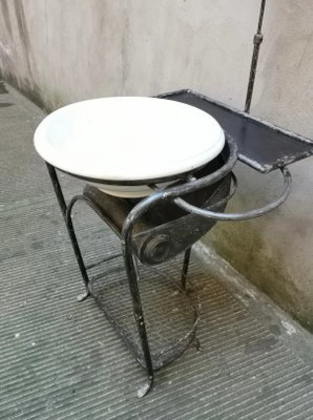 Iron vanity table with mirror and bowl, 1930s 6