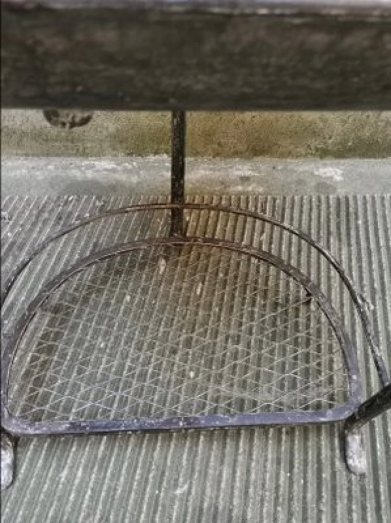 Iron vanity table with mirror and bowl, 1930s 9