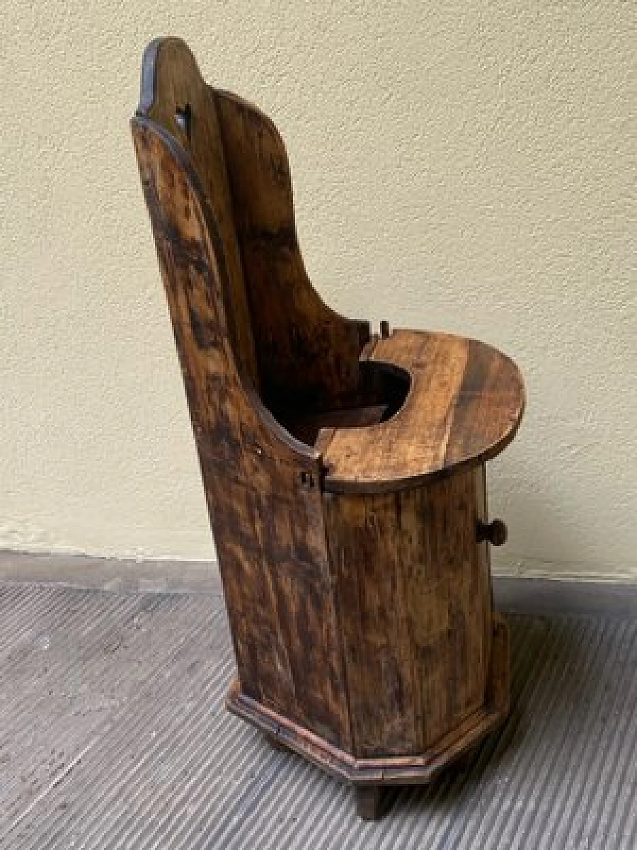 Wooden high chair, late 19th century 4