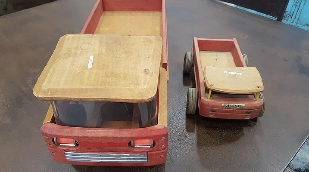 Pair of model trucks by Dejou, 1950s 5