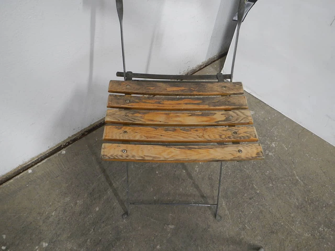 Folding garden chair in ash wood and iron, 1950s 3