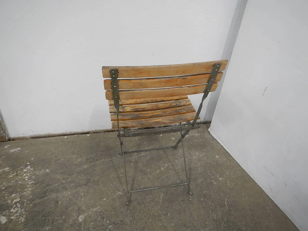 Folding garden chair in ash wood and iron, 1950s 5