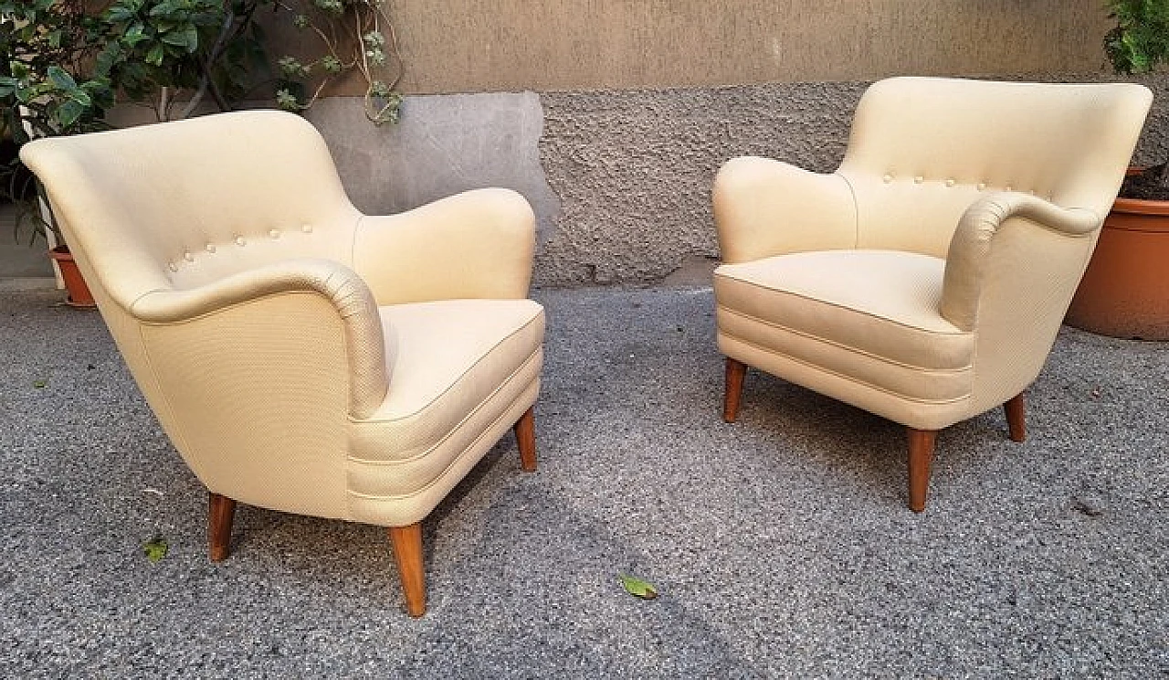 Pair of armchairs by Osvaldo Borsani for Atelier Borsani Varedo, 1948 1