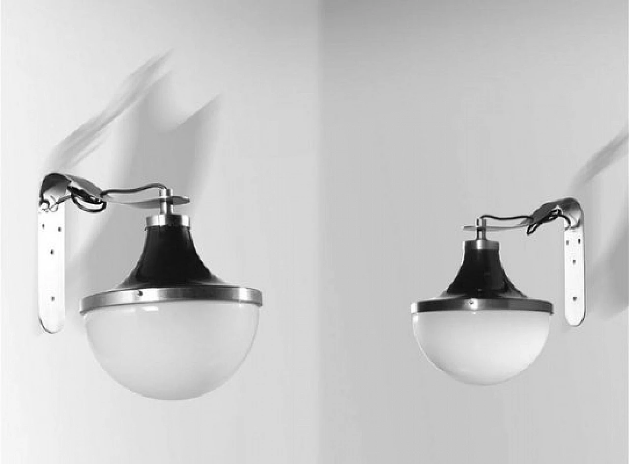 Pair of wall lights in glass by Sergio Mazza for Artemide, 1960s 2