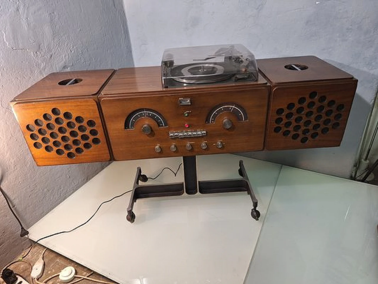 Radio RR126 Canaletto in noce di A Castiglioni per Brionvega, anni '80 1