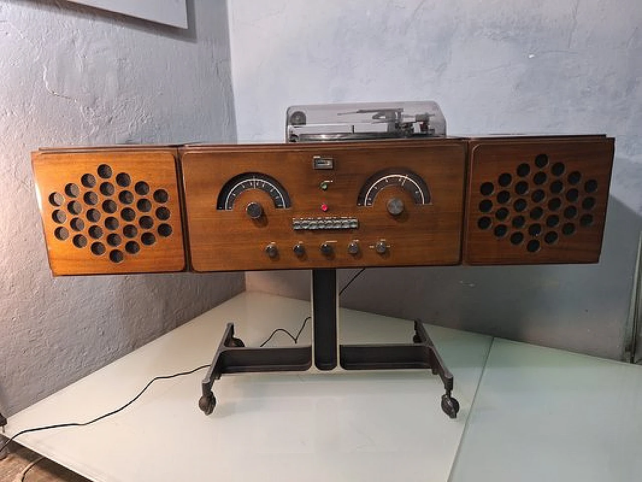 Radio RR126 Canaletto in noce di A Castiglioni per Brionvega, anni '80 7