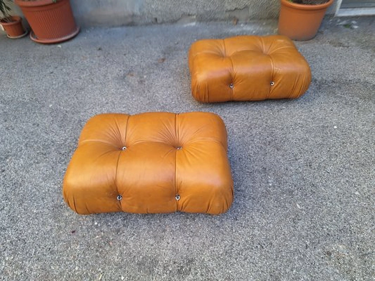 Camaleonda leather pouf by Mario Bellini for C&B Italia, 1979 3