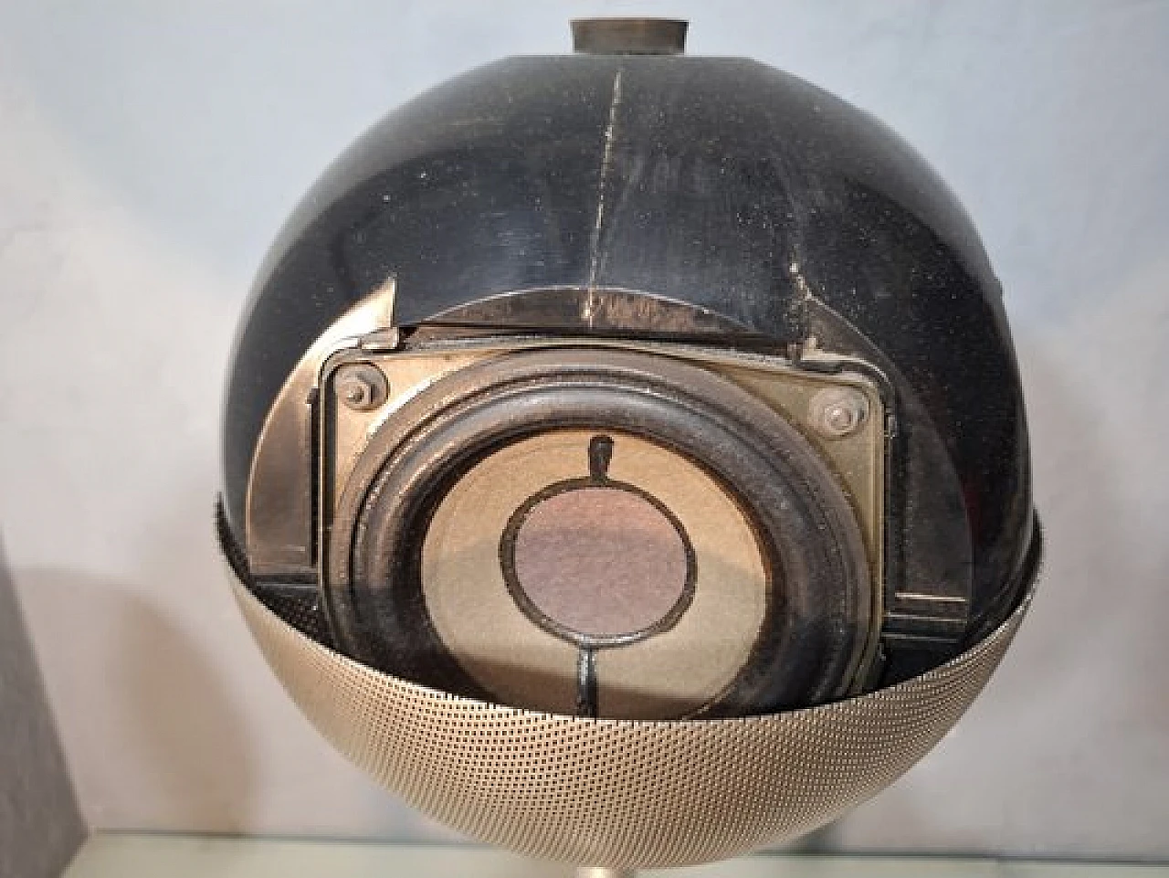 Pair of iron spherical floor speakers from Grunding, 1970s 10