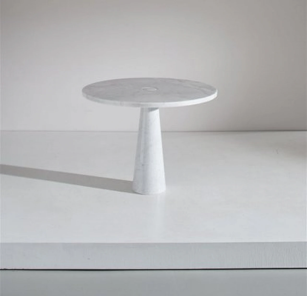 Round white marble Eros table by Angelo Mangiarotti for Skipper, 1990s 1