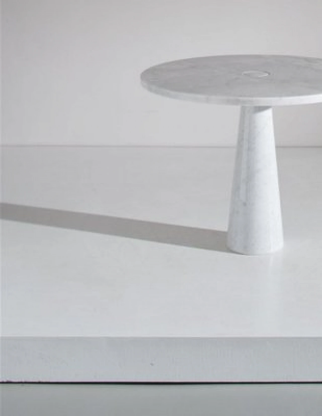 Round white marble Eros table by Angelo Mangiarotti for Skipper, 1990s 2