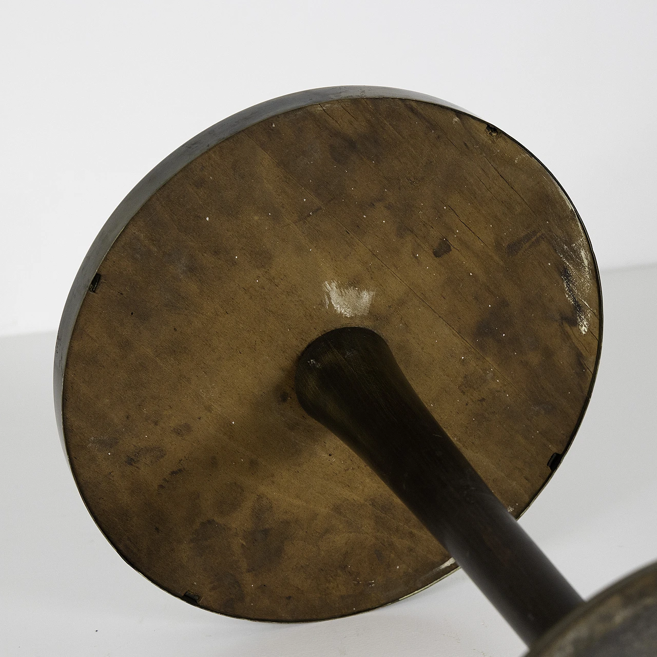 Round walnut, mirrored glass and brass coffee table, 1940s 10