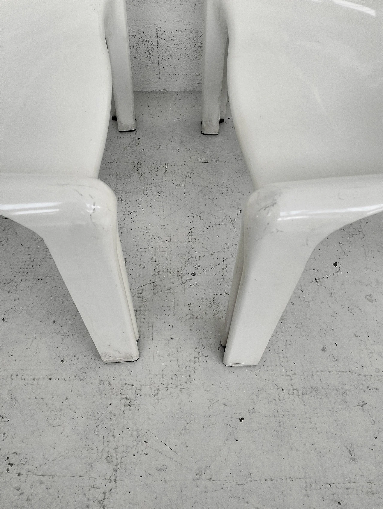 Pair of Vicario armchairs by Vico Magistretti for Artemide, 1970s 7